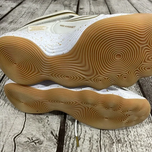 Nike React HyperSet White and Gold High-Top Sneakers Size 7 Volleyball Shoes - Picture 5 of 7